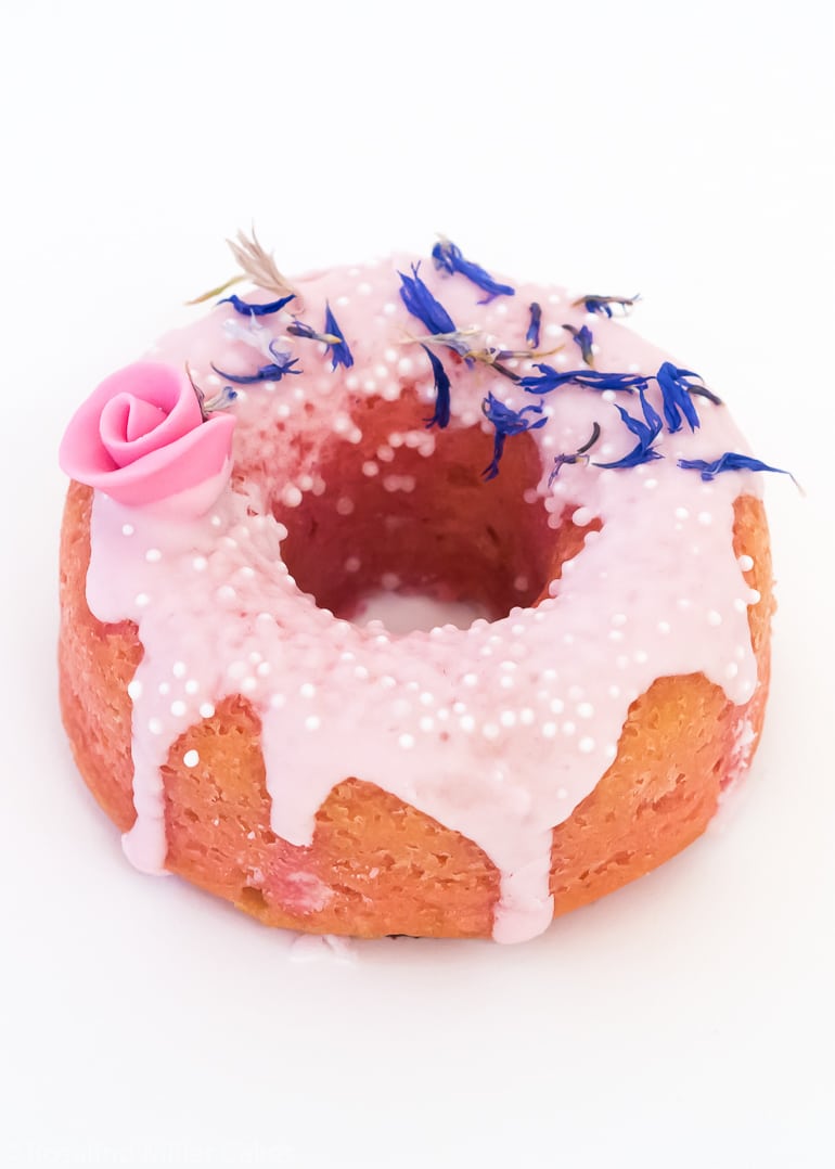 mini pink velvet donut cakes